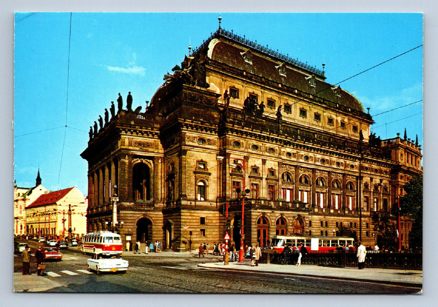 Postcard PRAGUE - NATIONAL THEATRE (X23672)