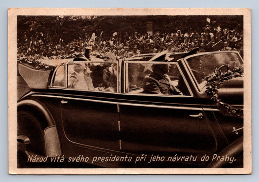 Pohlednice Prezident Eduard Beneš s chotí v autě 1945 (JN1973)