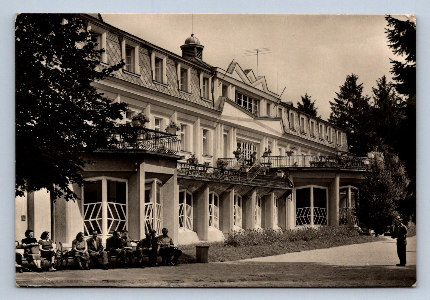 Pohlednice Bohdaneč u Pardubic Gočárův pavilon (JN2140)