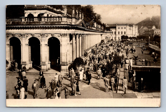 Pohlednice Karlovy Vary kolonáda ČS přátelství (JN2242)