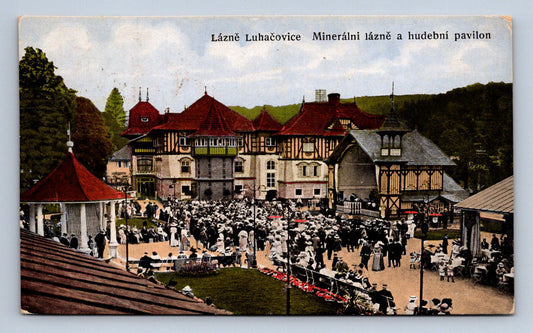 Pohlednice LÁZNĚ LUHAČOVICE MINERÁLNÍ LÁZNĚ A HUDEBNÍ PAVILON (ST1202)