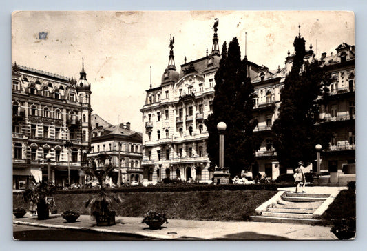 Pohlednice MARIÁNSKÉ LÁZNĚ - MÍROVÉ NÁMĚSTÍ (ST1224)