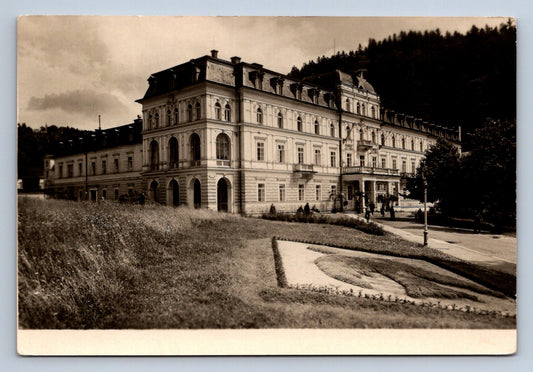 Pohlednice MARIÁNSKÉ LÁZNĚ - LÁZNĚ PRACUJÍCÍCH (ST1258)
