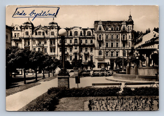 Pohlednice MARIÁNSKÉ LÁZNĚ - STALINOVO NÁMĚSTÍ (ST1302)