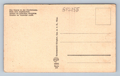 Pohlednice DIE SONNE IN DER DORFSTRASSE (ST2255)