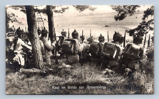 Pohlednice RAST IM WALDE VOR ARMENTIÉRES (ST2371)
