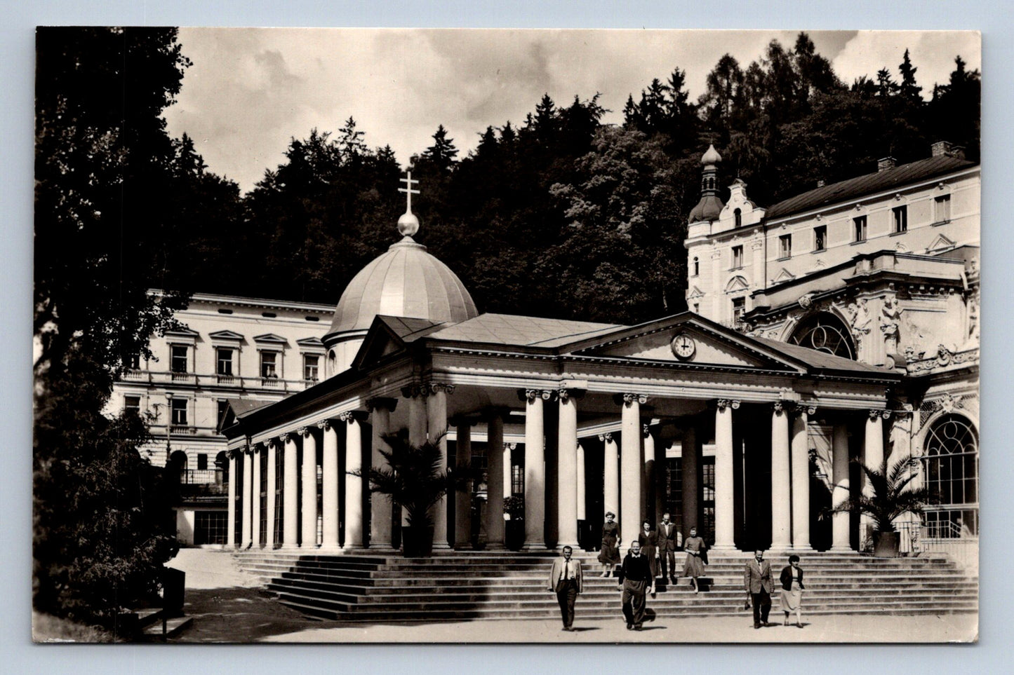 Pohlednice MARIÁNSKÉ LÁZNĚ - KŘÍŽOVÝ PRAMEN (ST513)