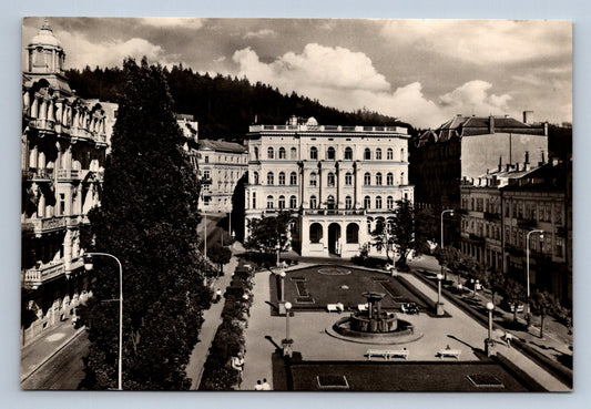 Pohlednice MARIÁNSKÉ LÁZNĚ - STALINOVO NÁMĚSTÍ (ST516)