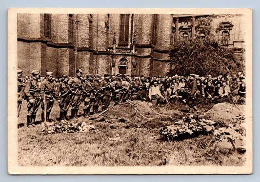 Pohlednice POHŘEB PADLÍCH RUSKÝCH VOJÍNŮ U KOSTELA SV. LUDMILY (ST544)