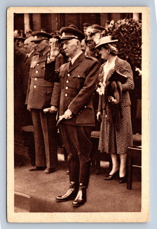 Pohlednice DR. EDVARD BENEŠ, PRESIDENT PŘI PŘEHLÍDCE  ARMÁDY (ST570)
