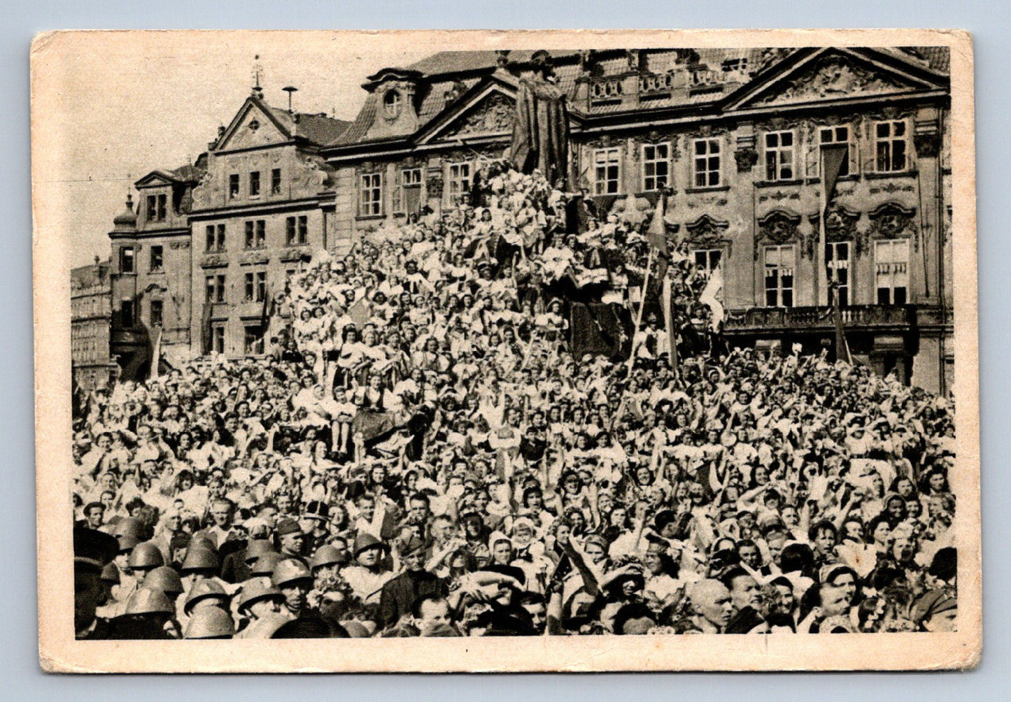 Pohlednice HUSŮV POMNÍK  NA STAROMĚSTSKÉM NÁMĚSTÍ (ST584)