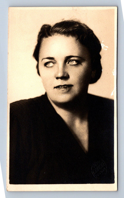 Pohlednice ŽENA - FOTO BENDA (ST3133)