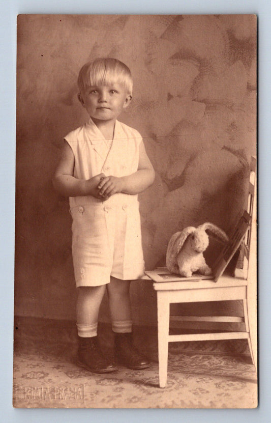 Pohlednice DÍTĚ A KRÁLÍK (ST3148)