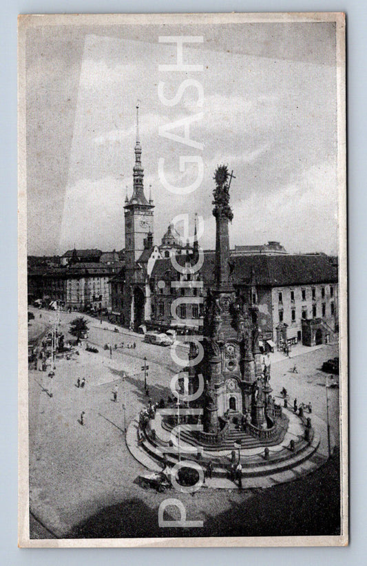 Postcard OLOMOUC - TOWN HALL WITH HOLY TRINITY (ST5795)