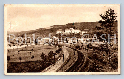 Postcard SANATORIUM AT THE INTERSECTION (ST6398)