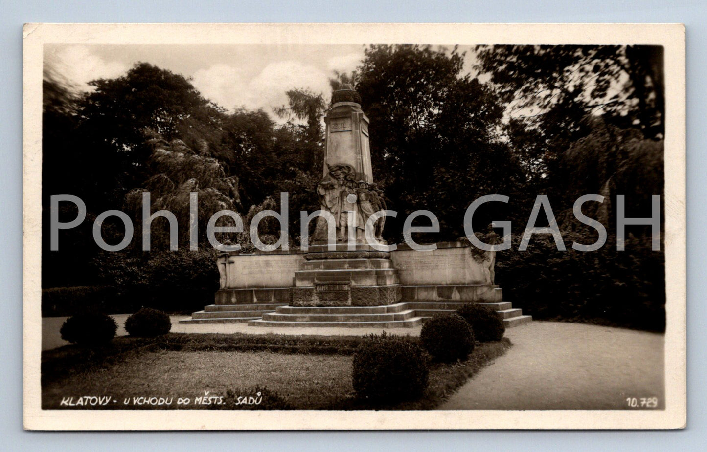 Postcard KLATOVY - ENTRANCE TO THE CITY PARKS (ST4635)