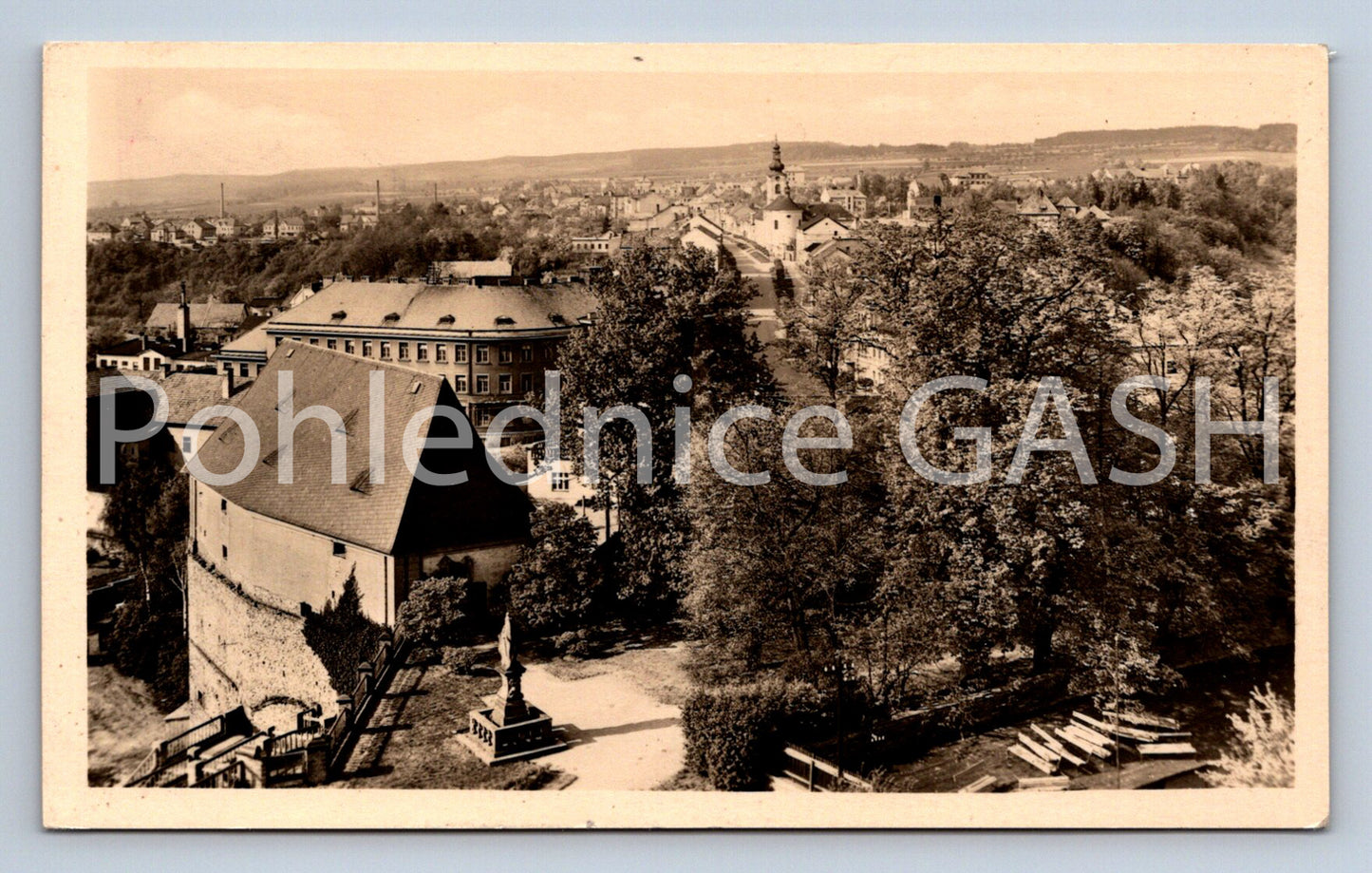 Postcard NEW TOWN OVER METUJI (ST4812)