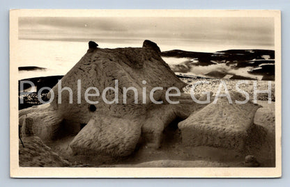 Postcard KRKONOSE - CZECHOSLOVAK SHED ON SNĚŽCE (ST4912)