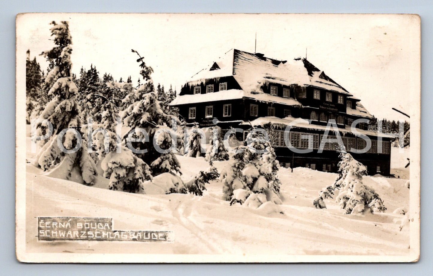 Postcard BLACK SHED - SCHWARZSCHLAGBAUDE (ST7029)