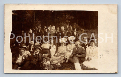 Postcard FAMILY (ST7064)