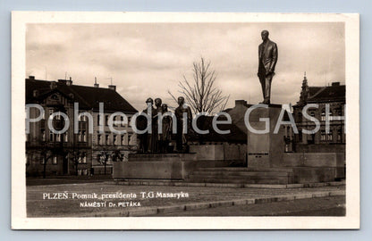 Postcard PILSEN - MONUMENT OF THE TGM - DR. PETÁK SQUARE (ST7448)