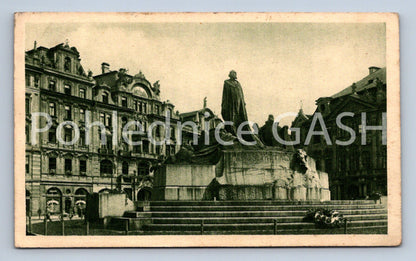 Postcard PRAGUE - HUSÁK MONUMENT (ST7484)