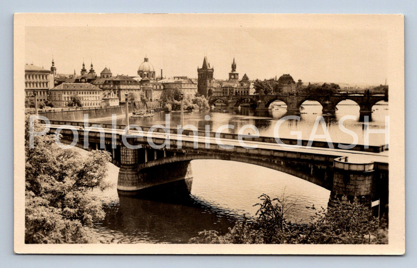 Postcard PRAGUE - VIEW OVER THE VLTAVÁ (ST7544)