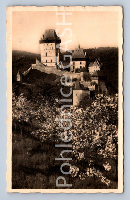 Postcard KARLŠTEJN CASTLE (ST7577)