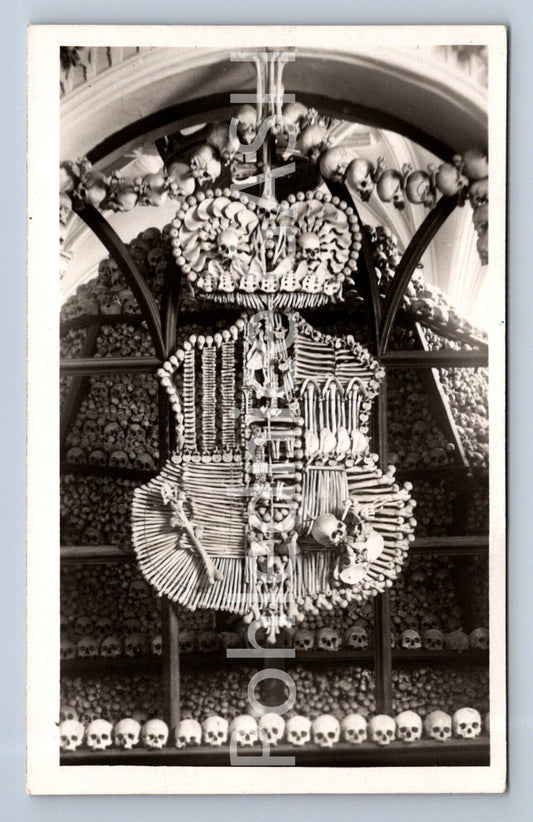 Postcard KOSTMICE IN SEDLEC (ST7906)