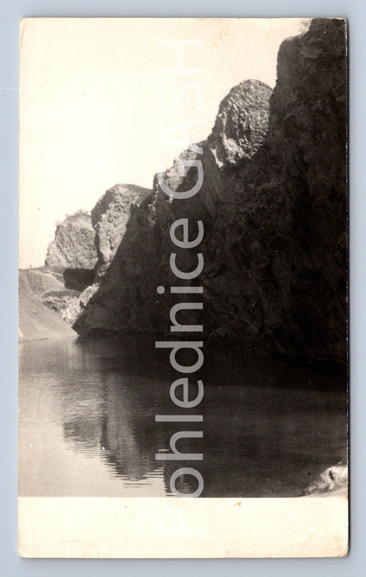 Postcard KARLOVY VARY (ST8069)