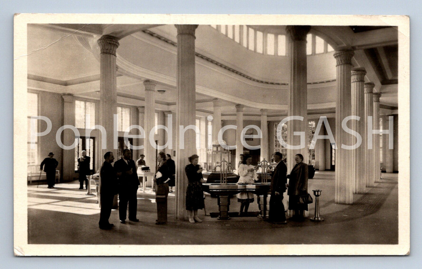 Postcard FRANCIS' SPA (ST8087)