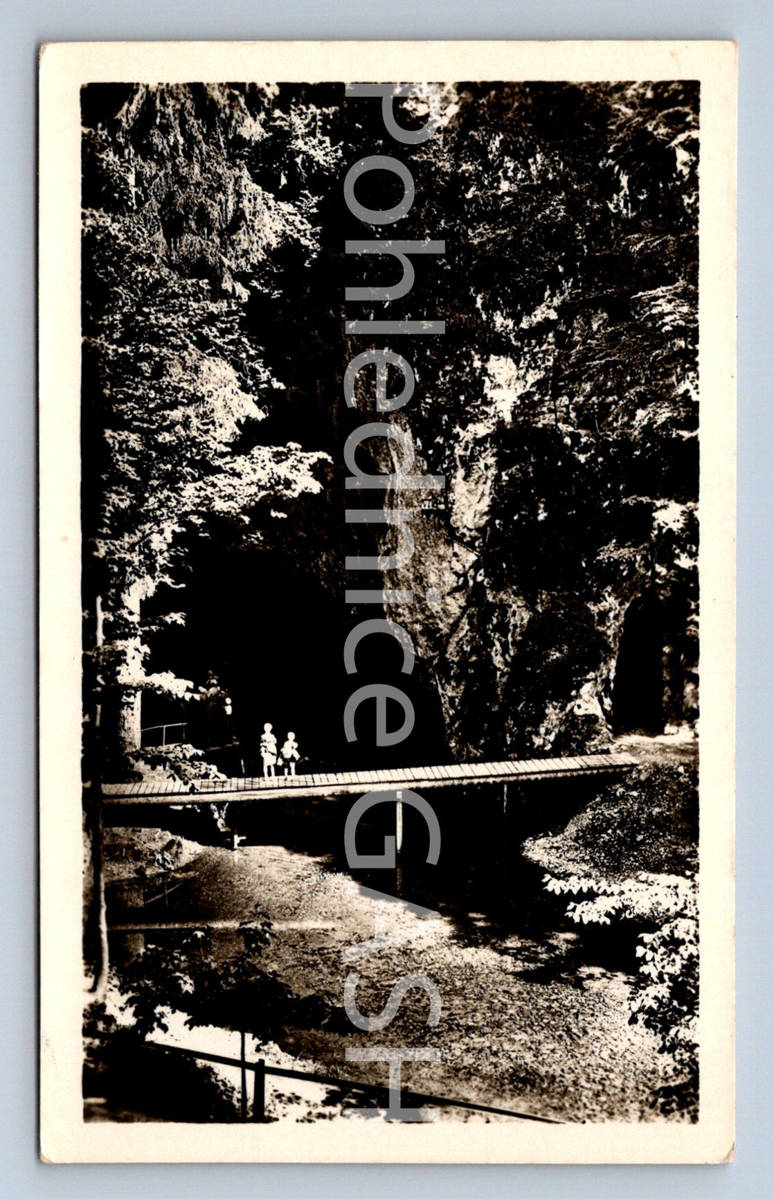 Postcard MORAVIAN KRAS (ST8097)