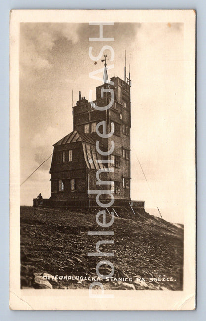 Postcard WEATHER STATION ON SNOWBOARD (ST8184)