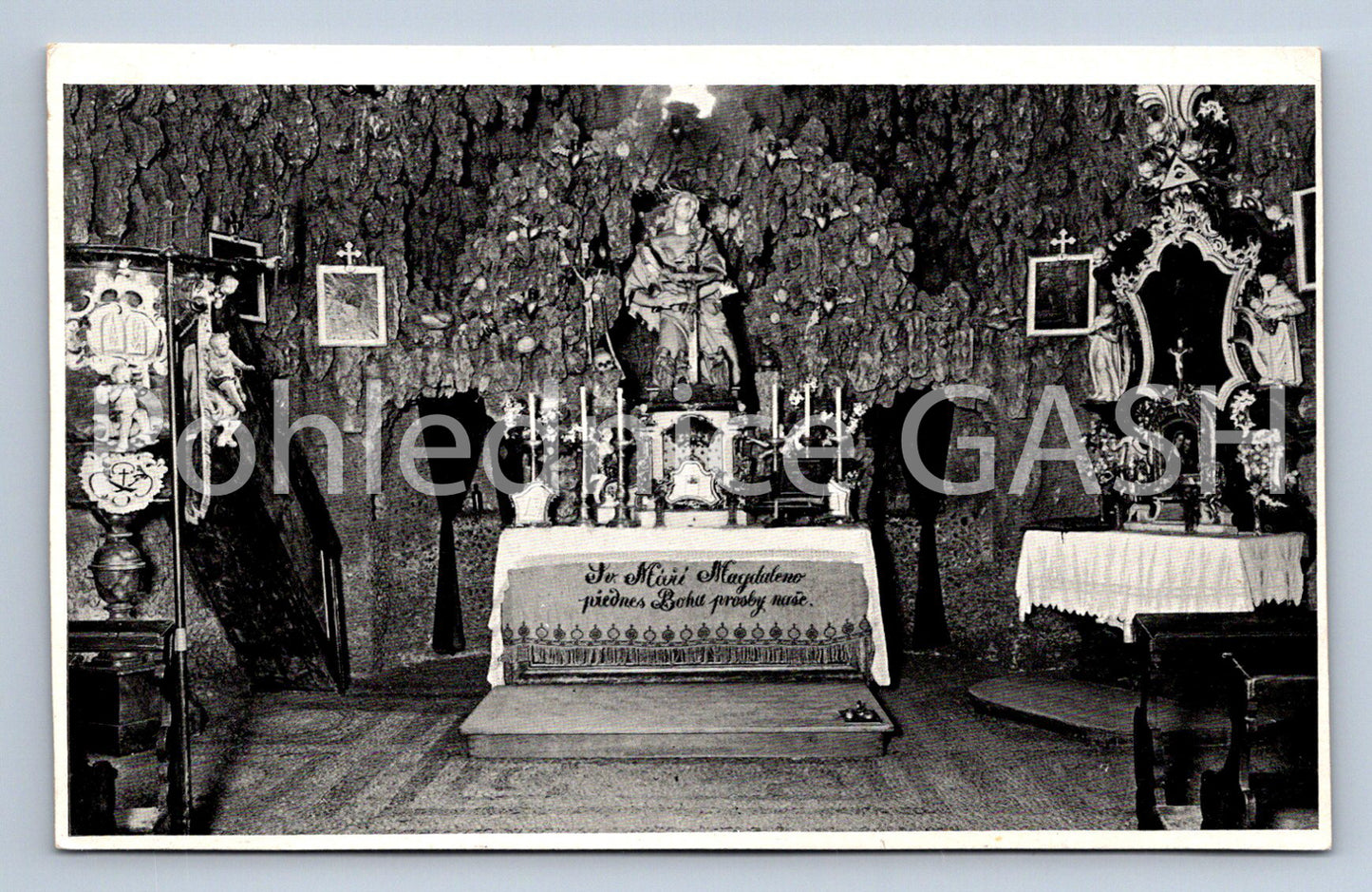 Pohlednice MNÍŠEK - VNITŘEK KOSTELA SV. MAŘÍ MAGDALENY (ST8341)