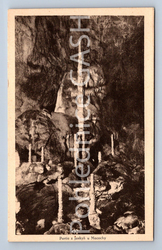 Pohlednice PARTIE Z JESKYŇ U MACOCHY (ST8454)