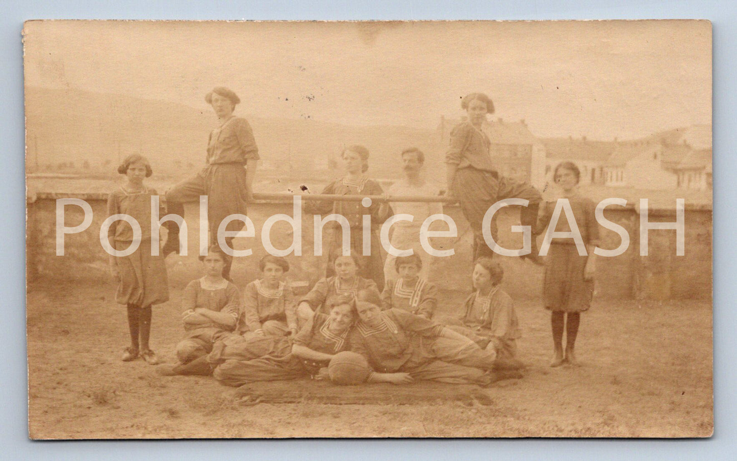 Pohlednice VESNICKÁ PARTA fotbal (ST9376)