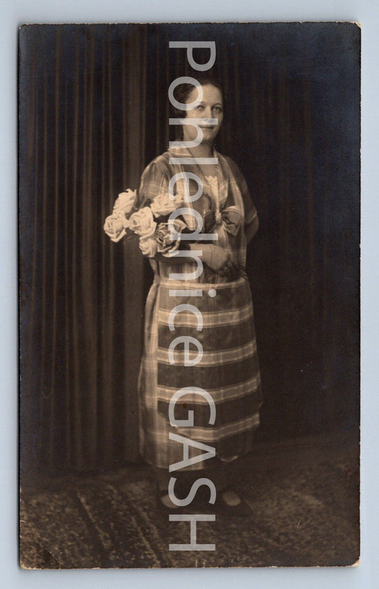 Pohlednice ŽENA (ST9999)