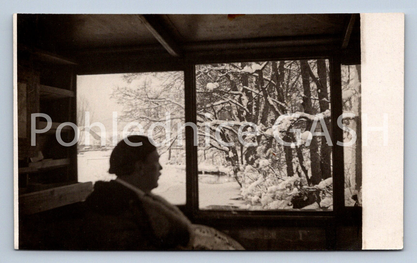 Postcard IN WINTER IN THE CANDLE (ST10007)