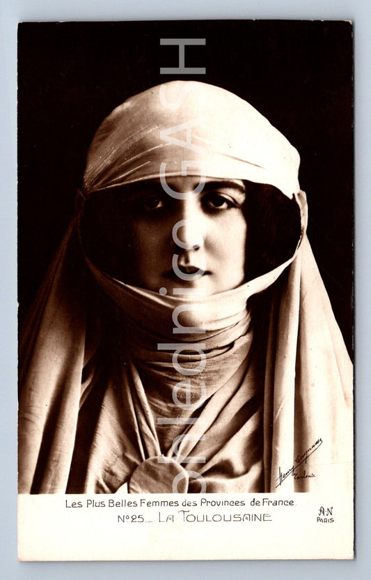 Pohlednice LES PLUS BELLES FEMMES DES PROVINCES DE FRANCE (ST10113)