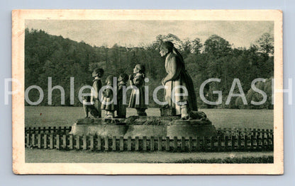 Pohlednice BABIČČINO ÚDOLÍ - POMNÍK BABIČKY (ST9004)