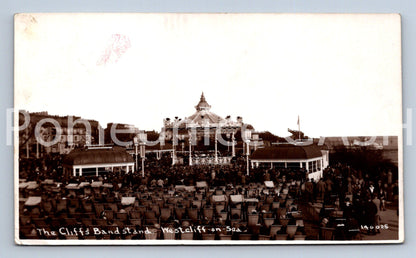 Pohlednice THE CLIFFS BANDSTAND (X24921)