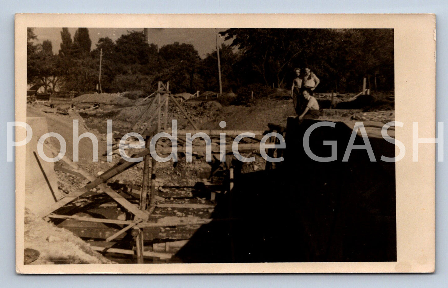 Pohlednice STAVĚNÍ PŘEHRADY (X25357)