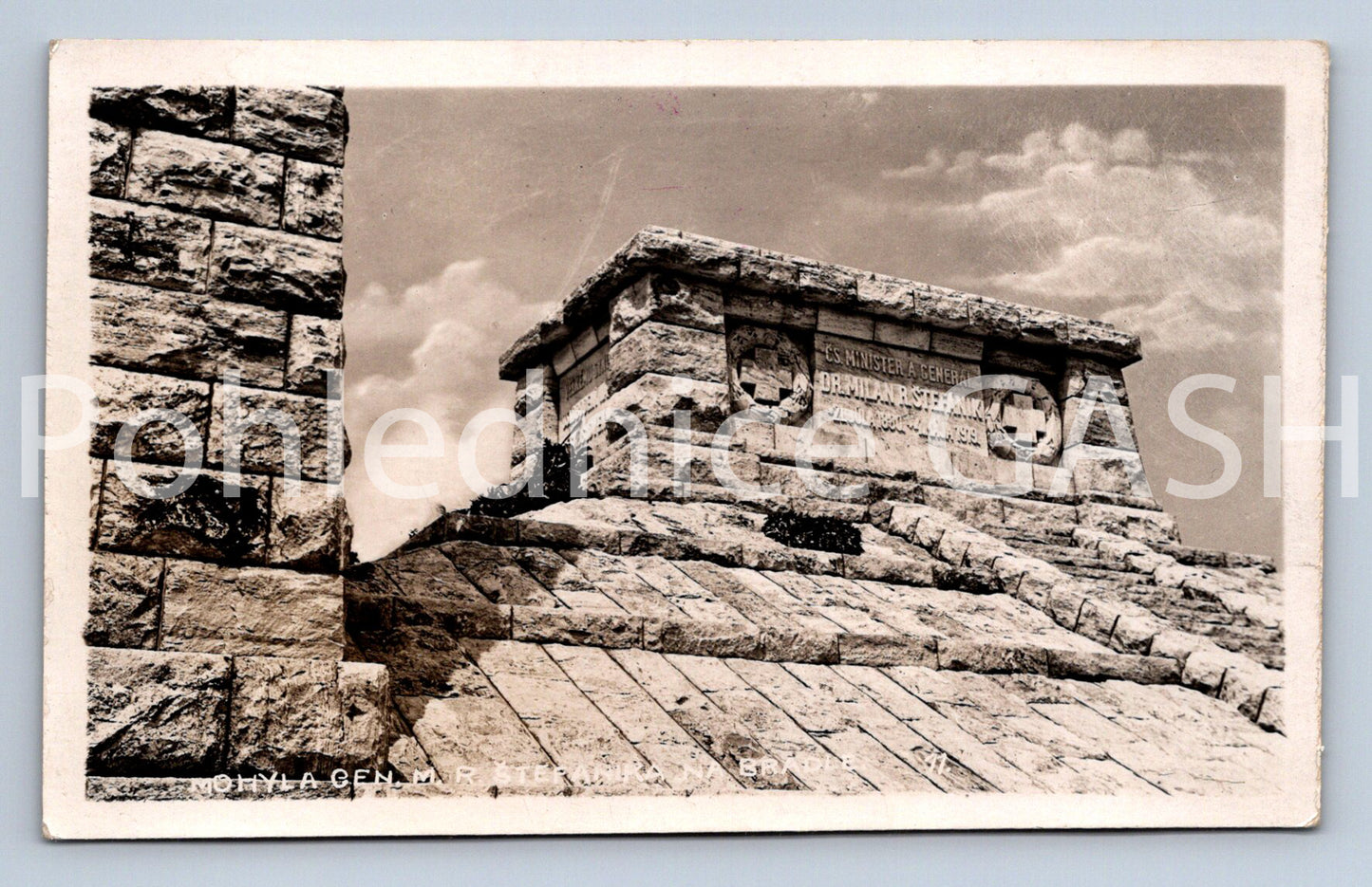 Pohlednice MOHYLA GENERÁLA M. R. ŠTEFANIKA (ST12836)