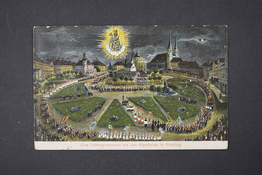 Pohlednice Eine Lichterprozession um den Kapellplatz in Altötti(x6041)