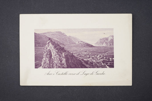 Pohlednice Arco e Castello verso il Lago di Garda (x6189)