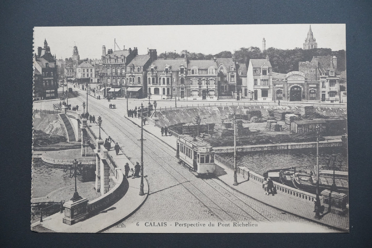Pohlednice 6 CALAIS - Perspective du Pont Richelieu (x9625)