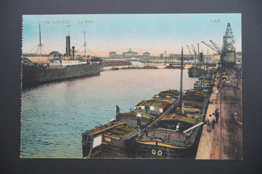 Pohlednice 94. CALAIS. - Le Port (x9630)