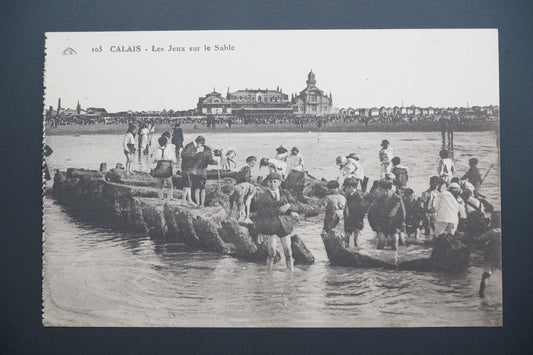 Pohlednice 103 CALLAIS - Les Jeux sur le Sable (x9635)