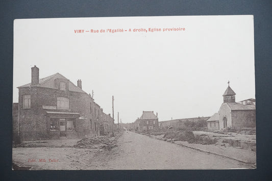 Pohlednice Vimy – Rue de l'Égalité, provizorní kostel (x9640)