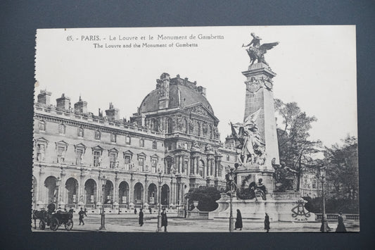 Pohlednice Paříž – Louvre a památník Gambetty (x9651)